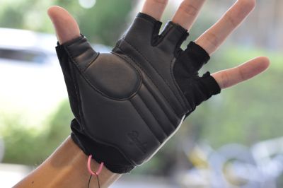 newglove4.jpg